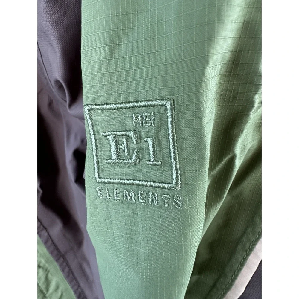 REI Boy's Hooded Jacket Windbreaker Green XL  16-18 Outdoor